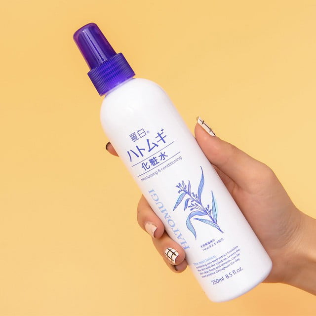 Xịt khoáng lotion REIHAKU ý dĩ KUMANOYUSHI