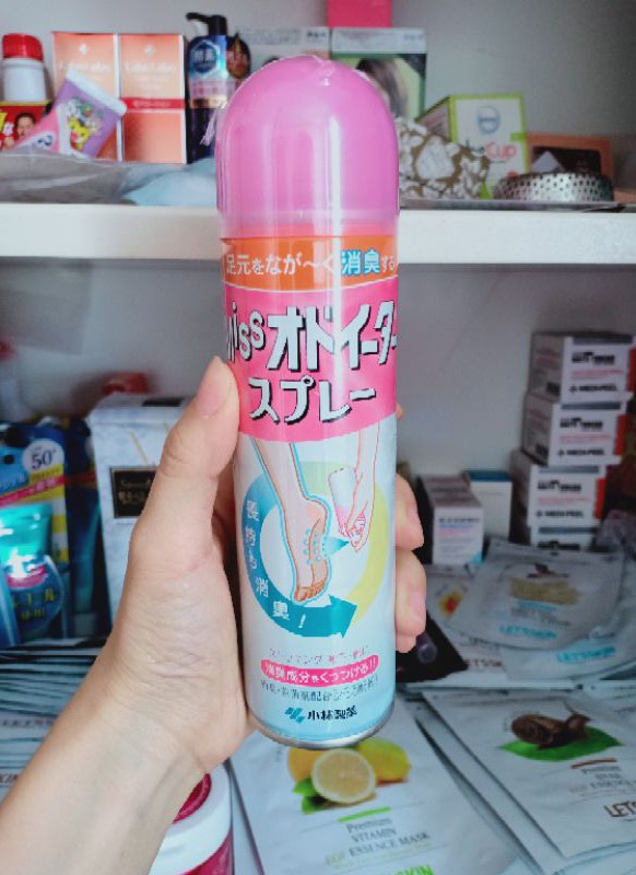 Xịt khử mùi hôi chân KOBAYASHI 150ml