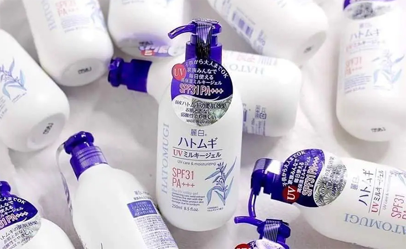 Sữa dưỡng thể chống nắng ý dĩ SPF31 KUMANO YUSHI