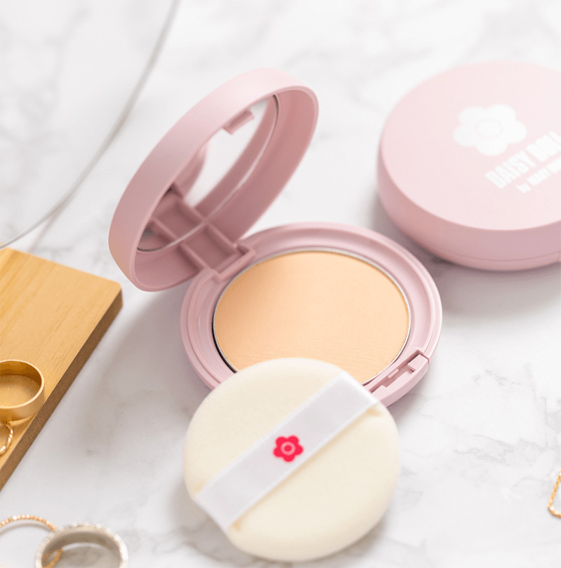 Phấn phủ kiềm dầu dạng nén DAISY DOLL