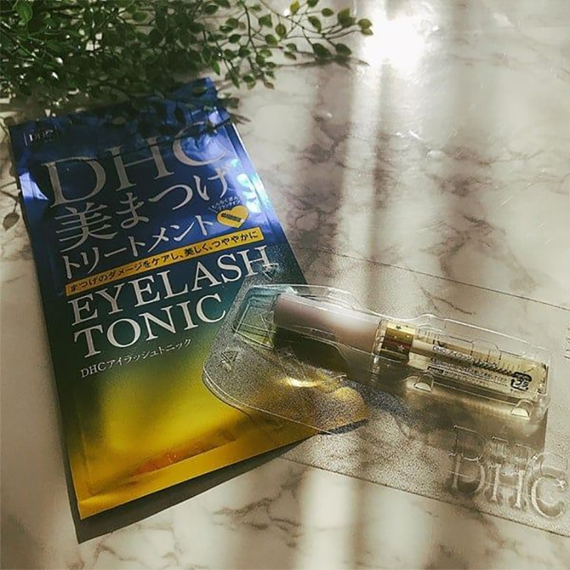 Tinh chất dưỡng dài dày mi Eyelash Tonic DHC