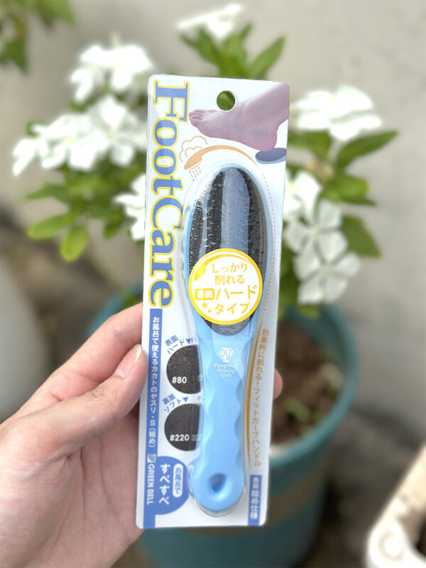 Dụng cụ chà gót chân 2 mặt màu xanh GREEN BELL