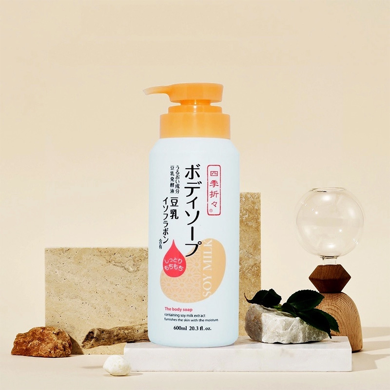 Sữa tắm Shikiori đậu nành KUMANO YUSHI