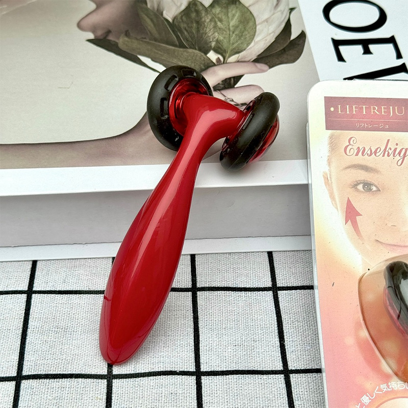 Cây lăn massage mặt VeSS có tia hồng ngoại LIFTREJU