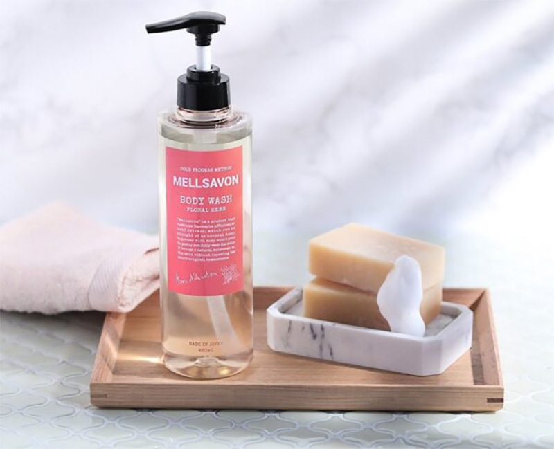 Sữa tắm nước hoa dưỡng mềm mịn da MELLSAVON
