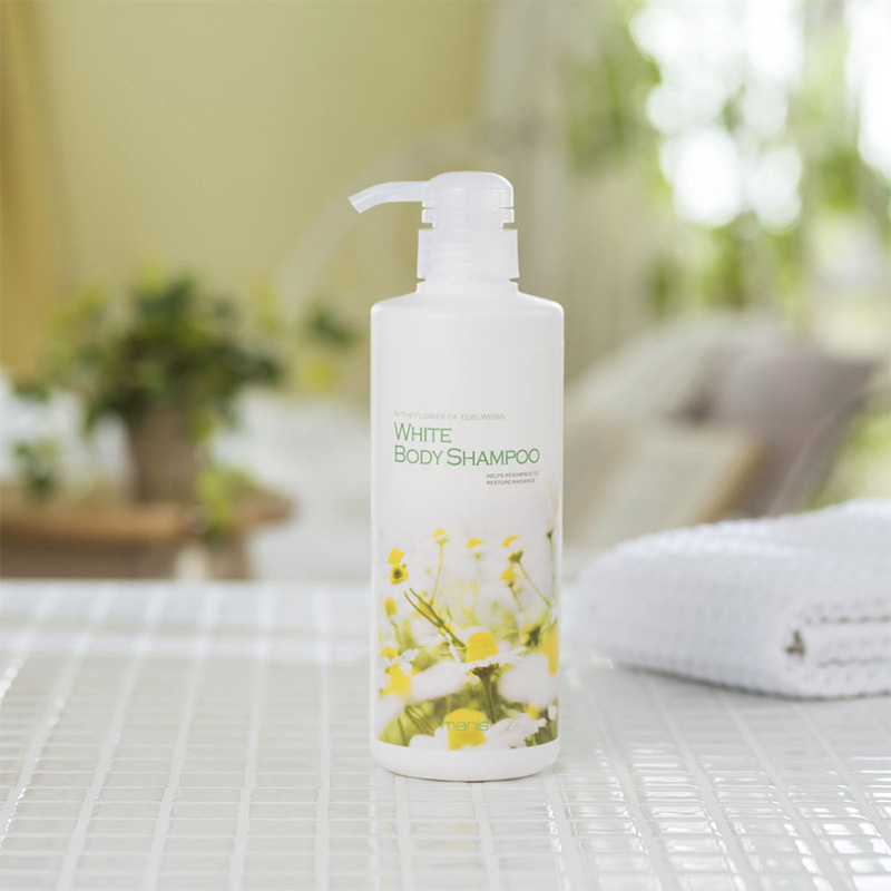 Sữa tắm trắng da Manis NEXANS