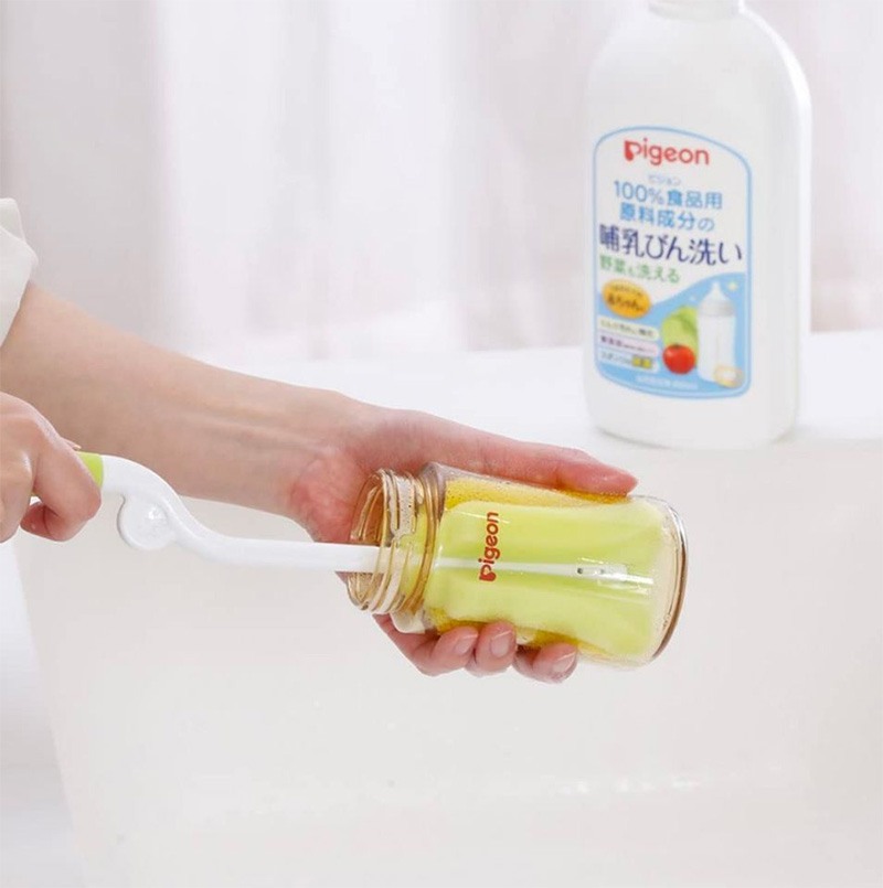 Nước rửa bình sữa và rau quả 800ml PIGEON