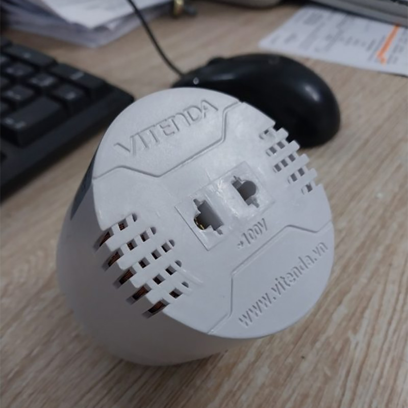 Ổ cắm bộ đổi nguồn từ 220V về 110V VITENDA