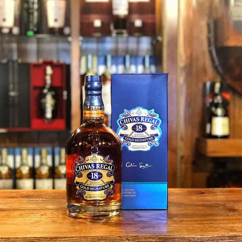Rượu Chivas 18 Regal Nhật 700ml