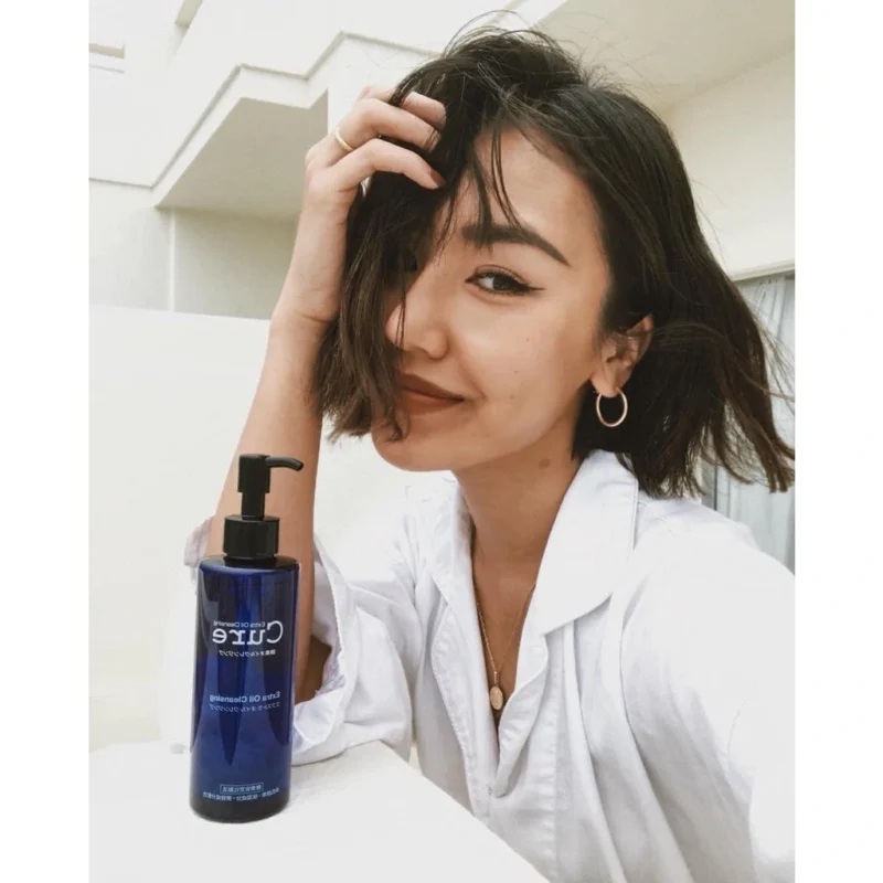 Dầu tẩy trang Extra Oil Cleansing 200ml CURE