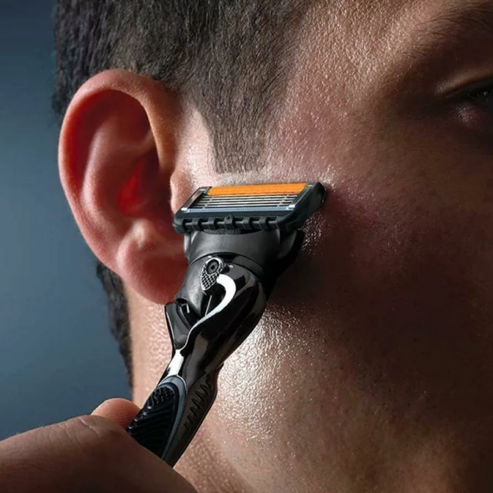 Set dao cạo râu không pin Proglide Flexball Power kèm 13 lưỡi thay thế Gillette