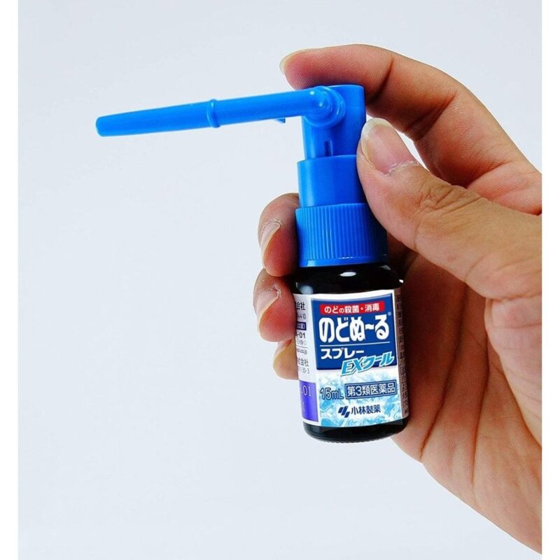 Xịt họng khử khuẩn vị bạc hà the mát 15ml KOBAYASHI