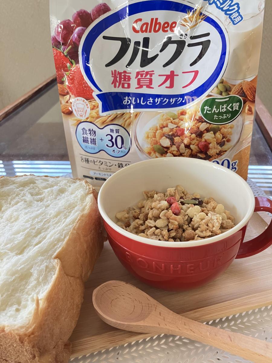 Ngũ cốc Calbee trắng giảm 30% đường 550g