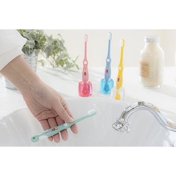 Bàn chải đánh răng cho bé 2-4 tuổi SUNSTAR