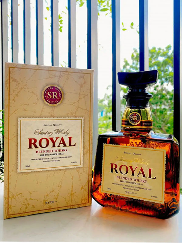 Rượu Whisky Royal Blended Special Quality SUNTORY