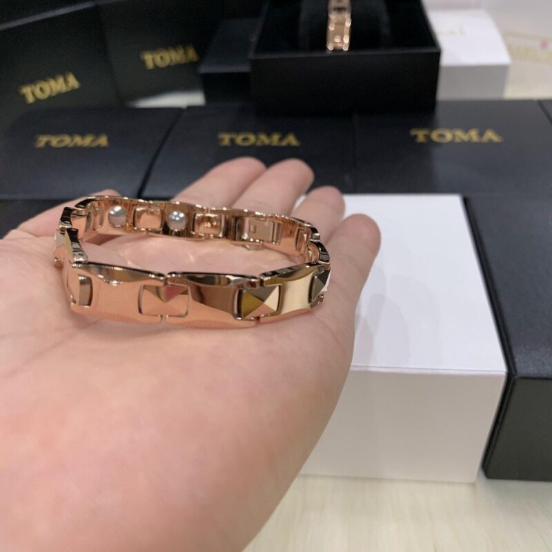 Vòng tay ổn định huyết áp nam TOMA